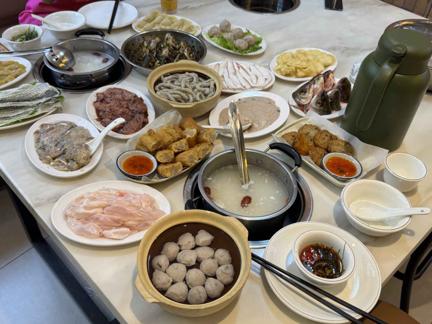 邓四姨从化店鲮鱼十二味整桌实拍
