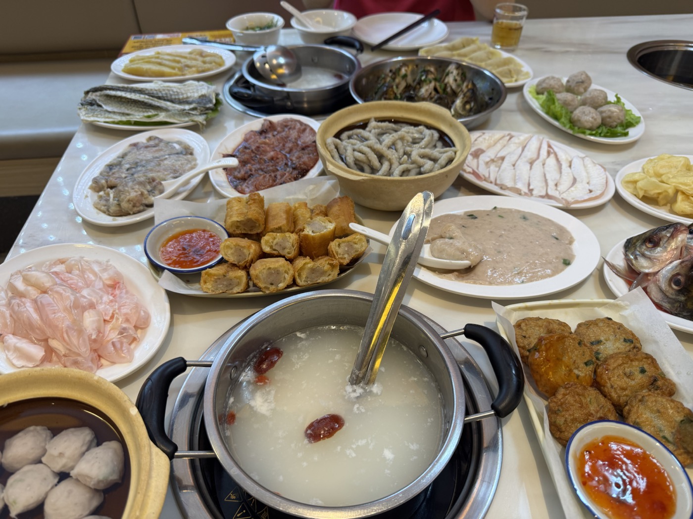 邓四姨鱼蛋与鲮鱼菜品实拍